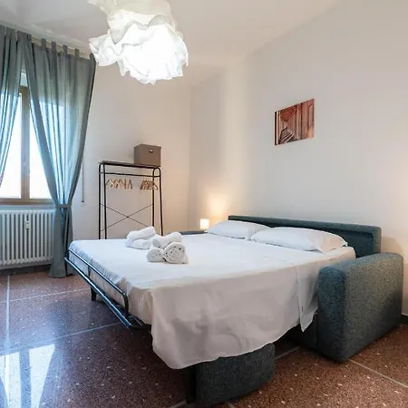 Montanari Zona Il S. Orsola Apartamento Bolonha