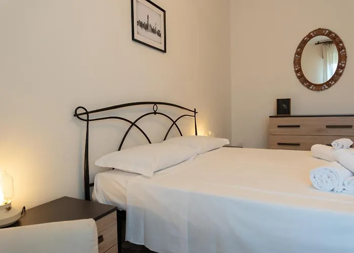 Апартаменты Montanari Zona Il S. Orsola Болонья