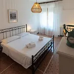 Montanari Zona Il S. Orsola Daire *